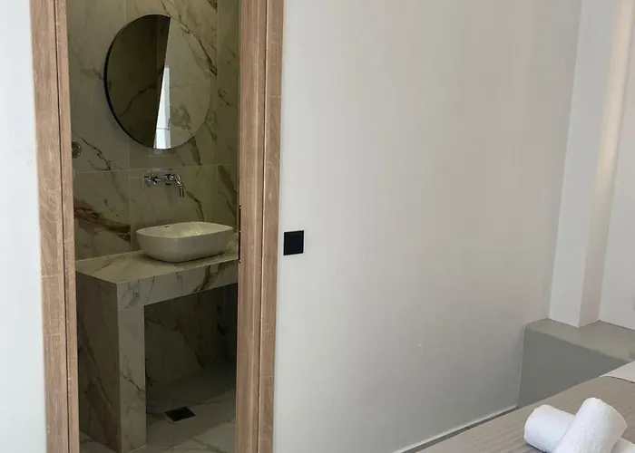 Centerline Prestige Hotel Fira (Santorini)