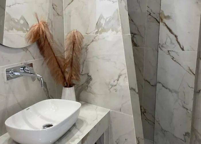 Centerline Prestige 3*