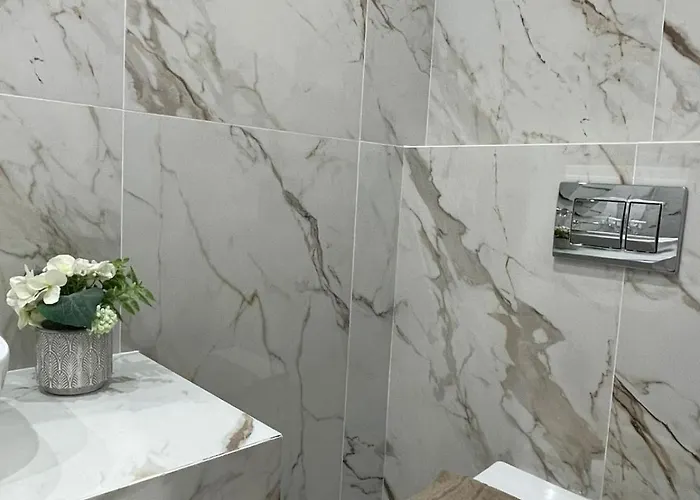 Centerline Prestige 3* Fira (Santorini)