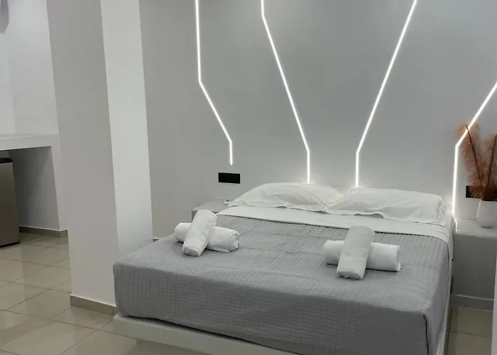 Centerline Prestige Hotel Fira (Santorini)