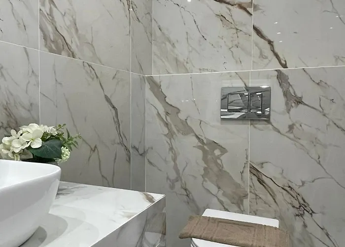 Centerline Prestige Fira (Santorini)