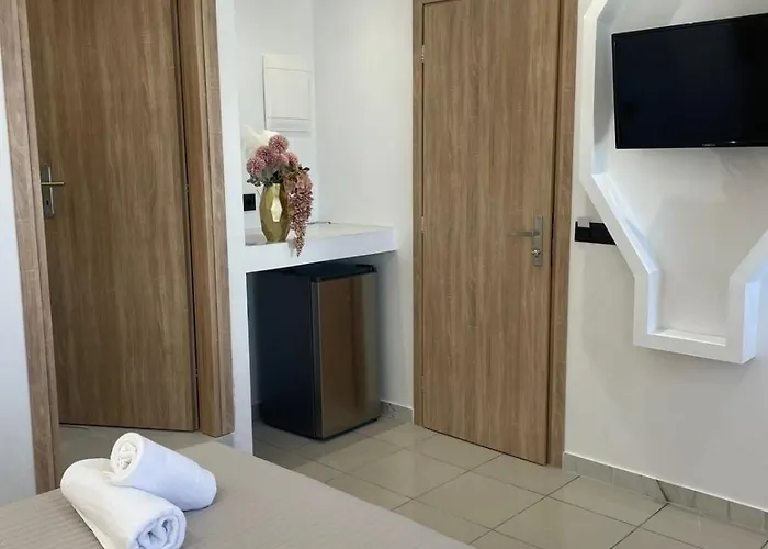 Centerline Prestige Hotel Fira (Santorini)