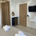 Centerline Prestige Отель Тира