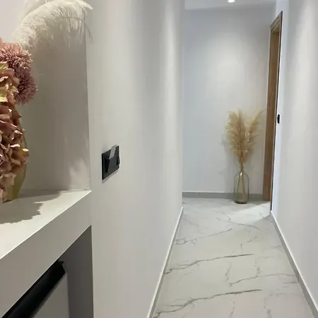 Otel Centerline Prestige Fira (Santorini)
