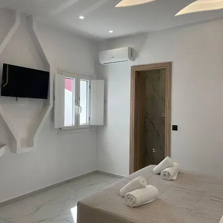Centerline Prestige Hotel
