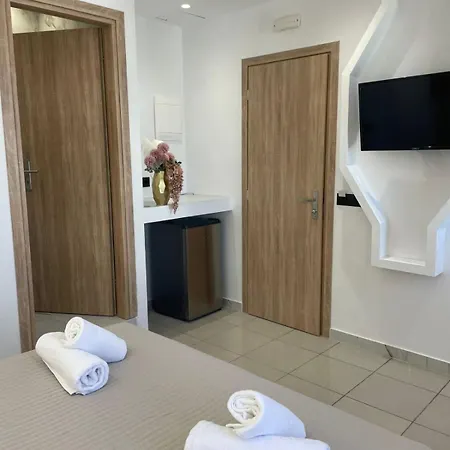 Centerline Prestige Hotel Fira (Santorini)