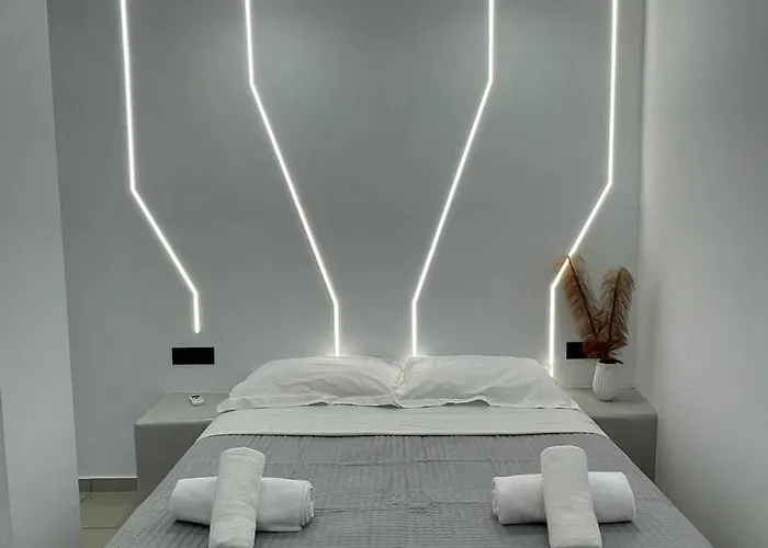 Centerline Prestige فندق