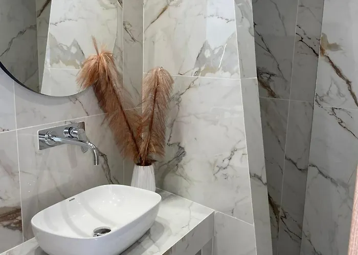 Centerline Prestige 3*