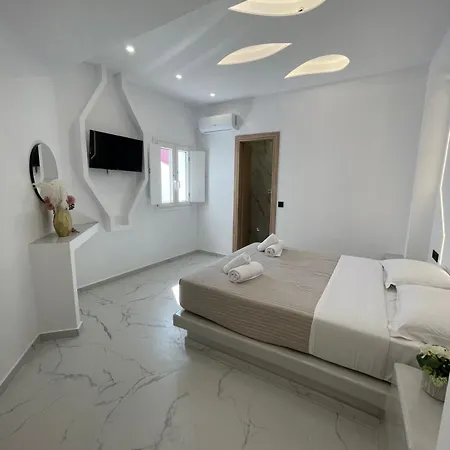 Centerline Prestige Fira (Santorini)