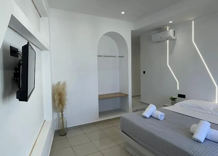 Centerline Prestige Hotel Fira (Santorini)